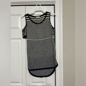 Maurice’s off the shoulder top size medium